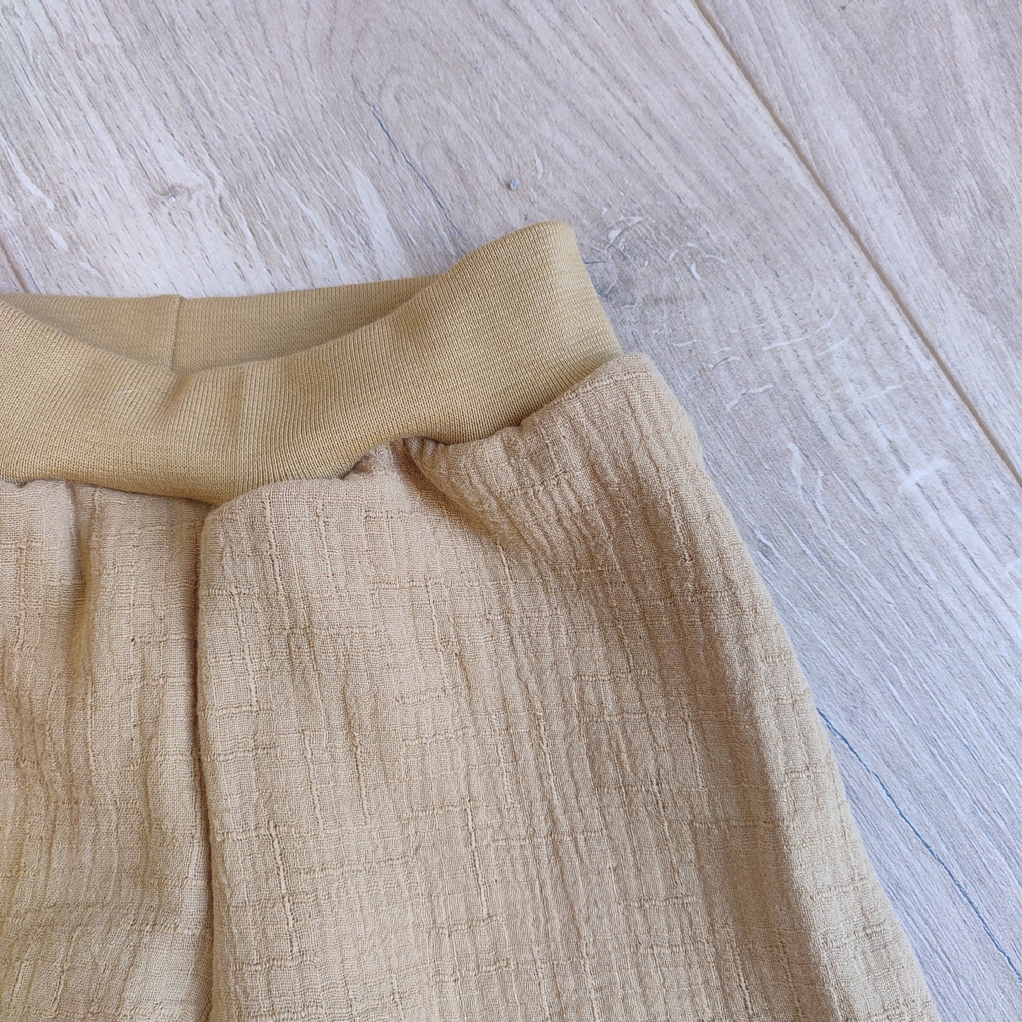 Bermuda gauze mosterd