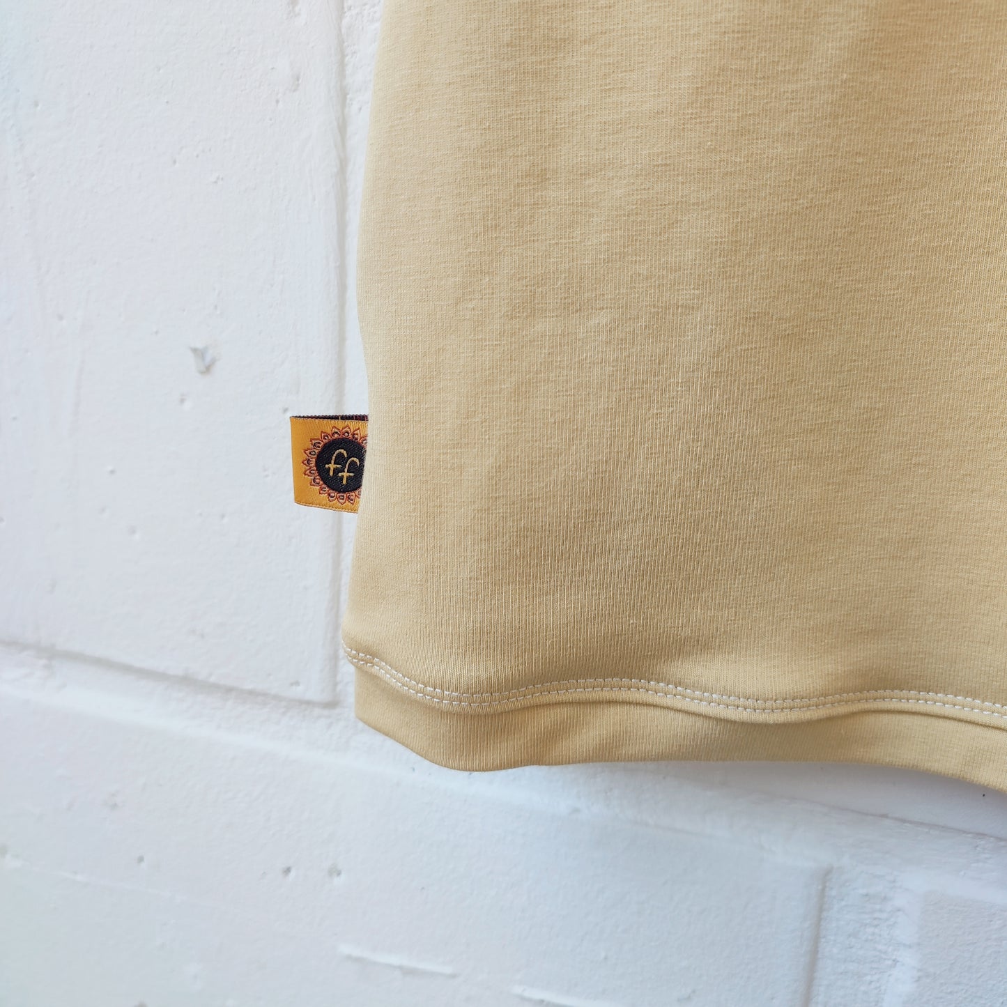 Retro T-shirt zacht geel