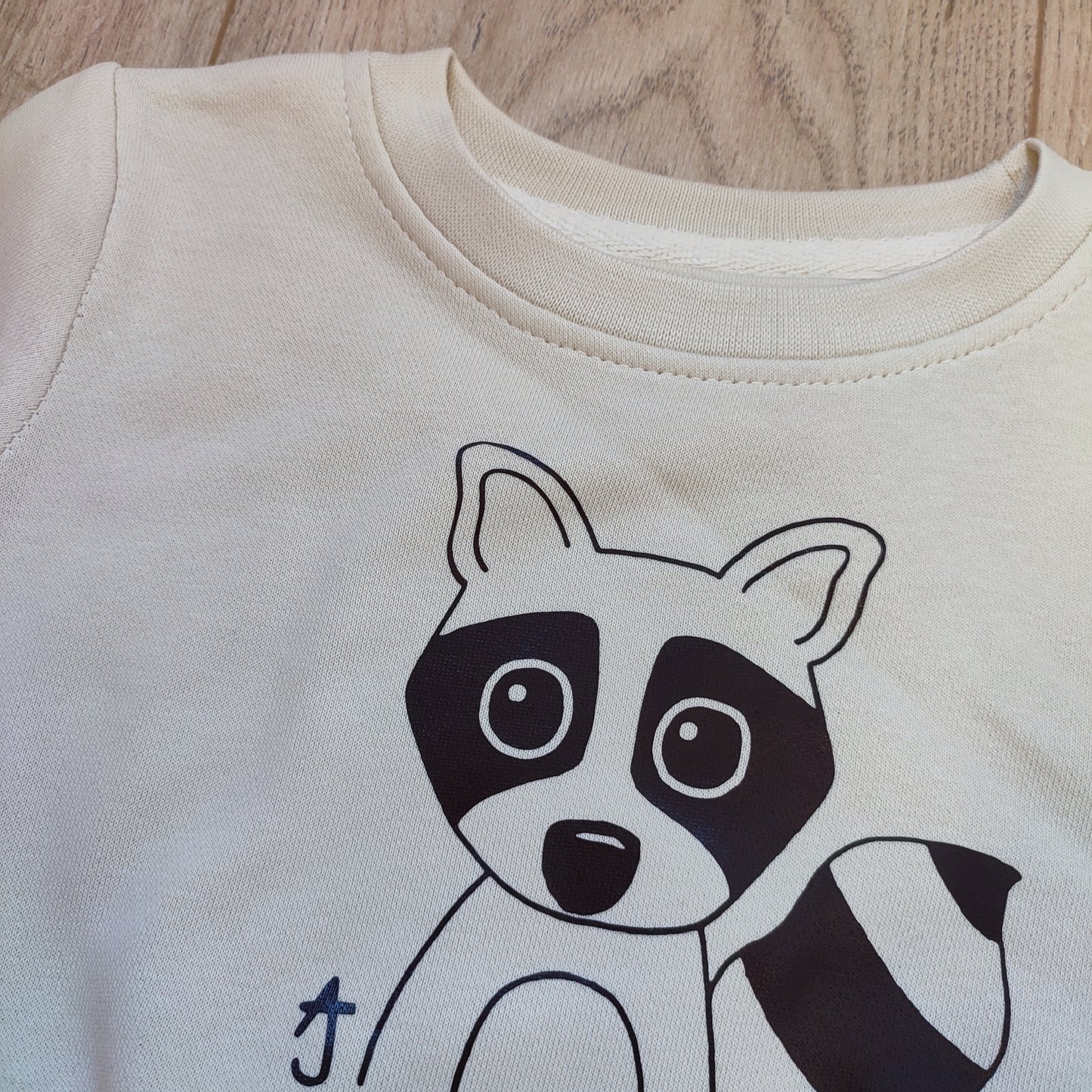 Sweater wasbeertje "Lewis"