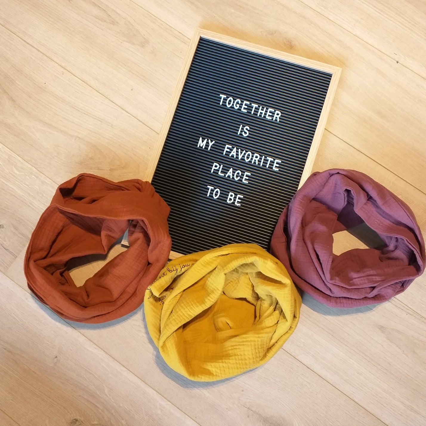 Sjaal "my favorite place..."