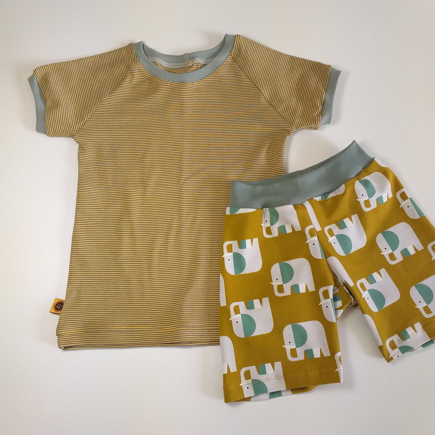 T-shirt streepjes grijs-geel