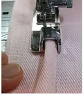 Janome Lap-naad voet (afgewerkte breedte 9mm)