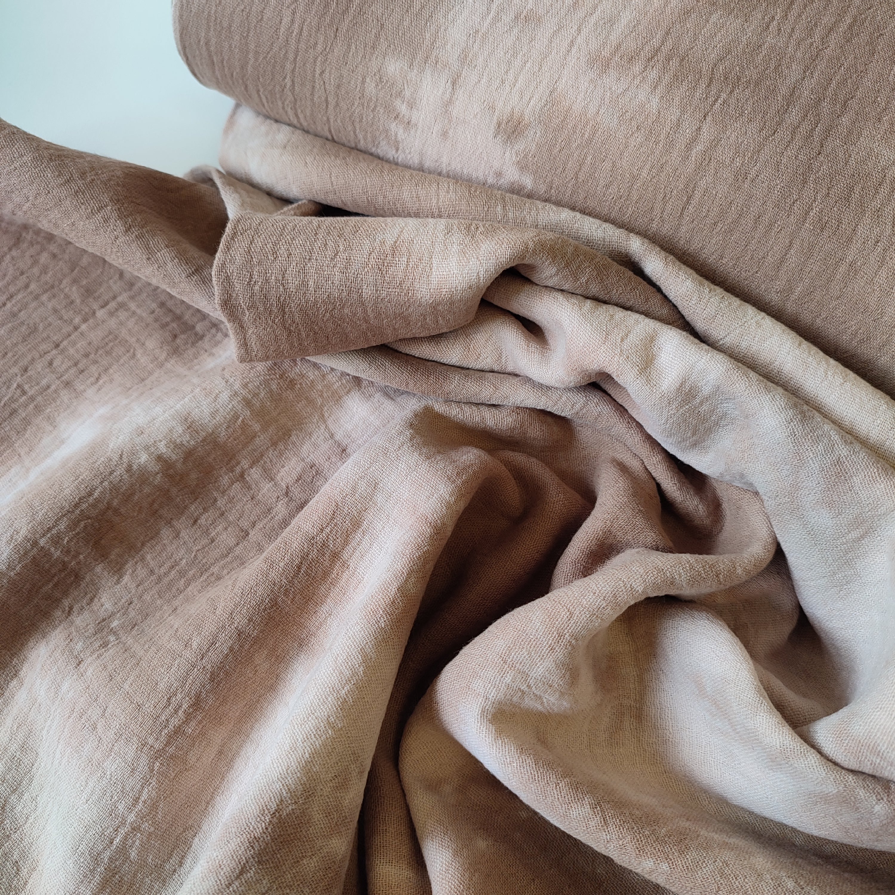 Double gauze tie dye taupe