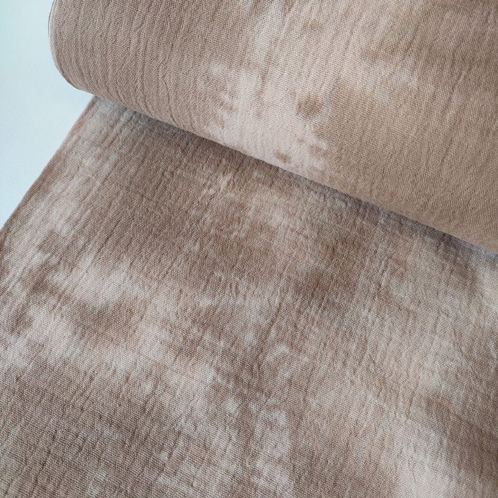 Double gauze tie dye taupe