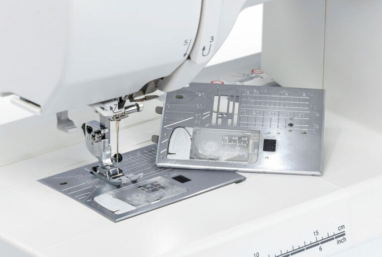 Janome MC1000