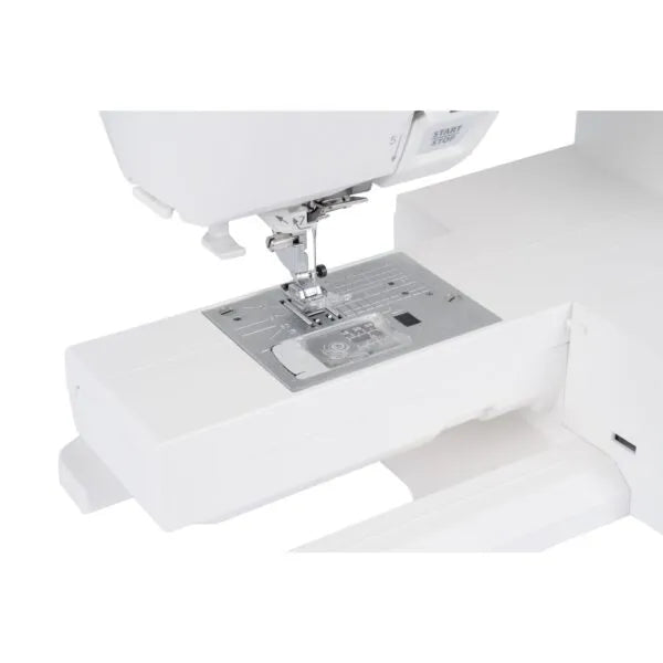 Janome Skyline S3 EA