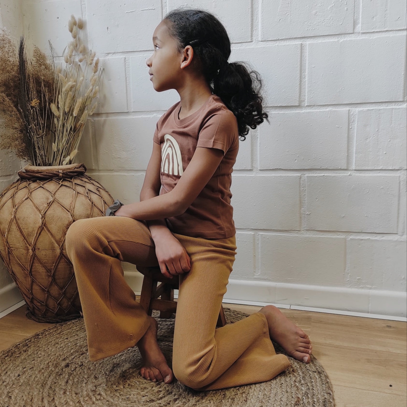 flared legging camel