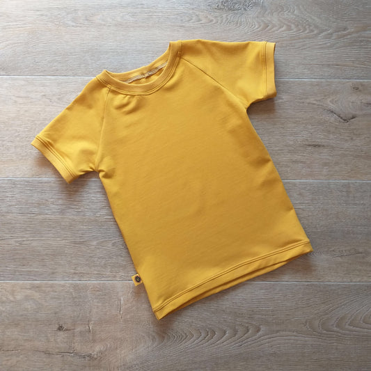 T-shirt oker