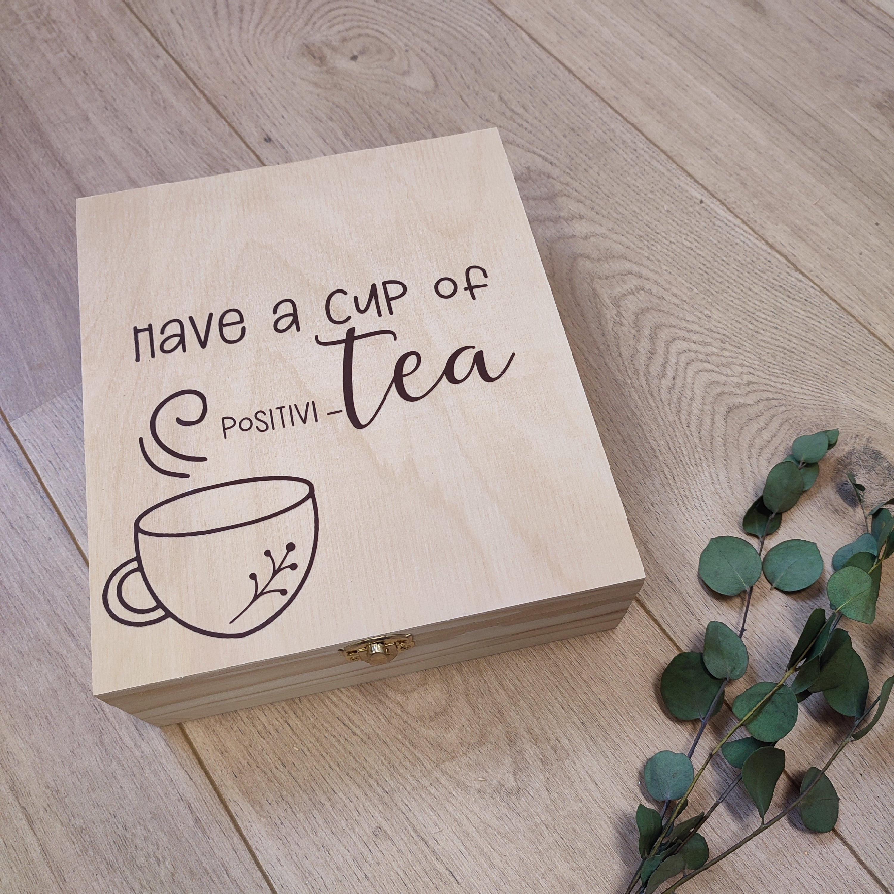 Theedoos "have a cup of positivitea"