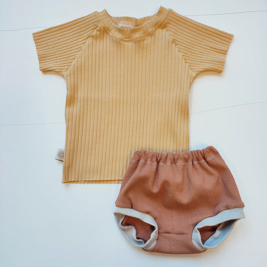 Setje peacan yellow