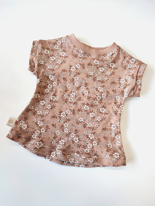 Baby jurk peach bloempjes