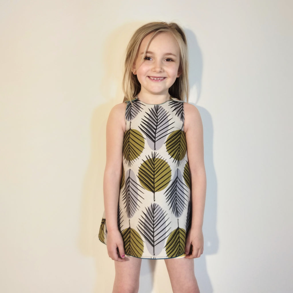 Top met knoopjes boompjes grijs